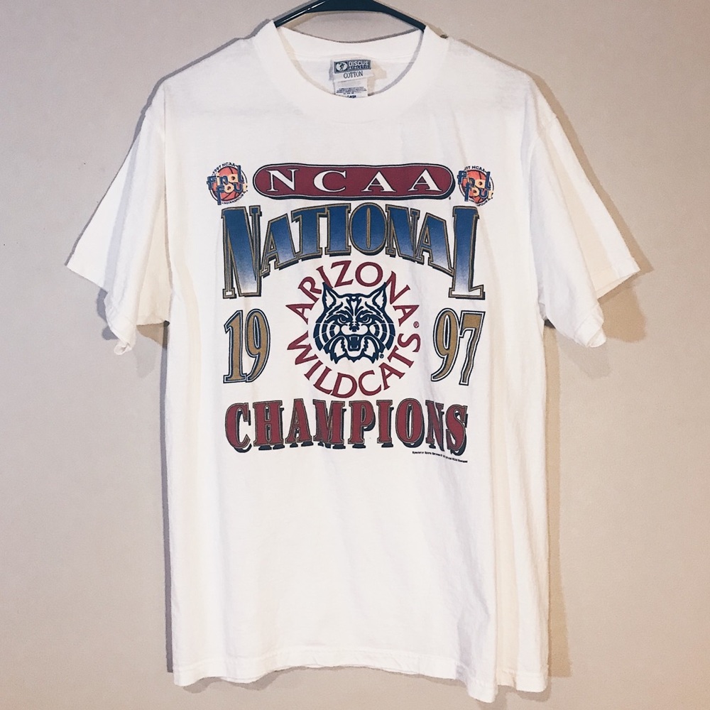 Vintage ‘97 Arizona Wildcats NCAA Champions Tee